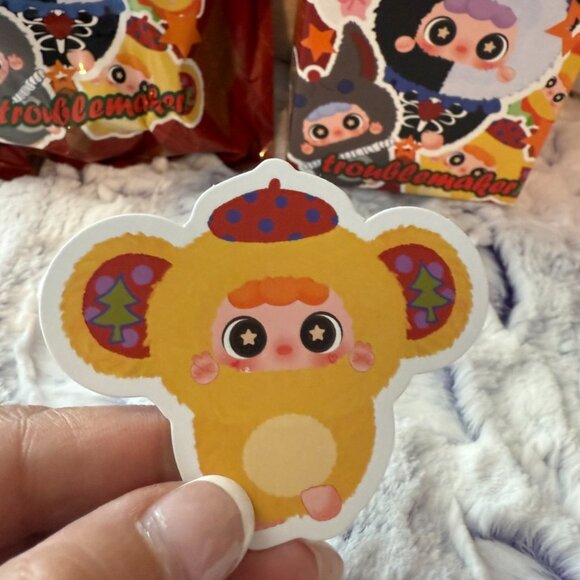 Migo Little Troublemaker Series Plush Pendant Blind - Escape Little Bear - Picture 2 of 5